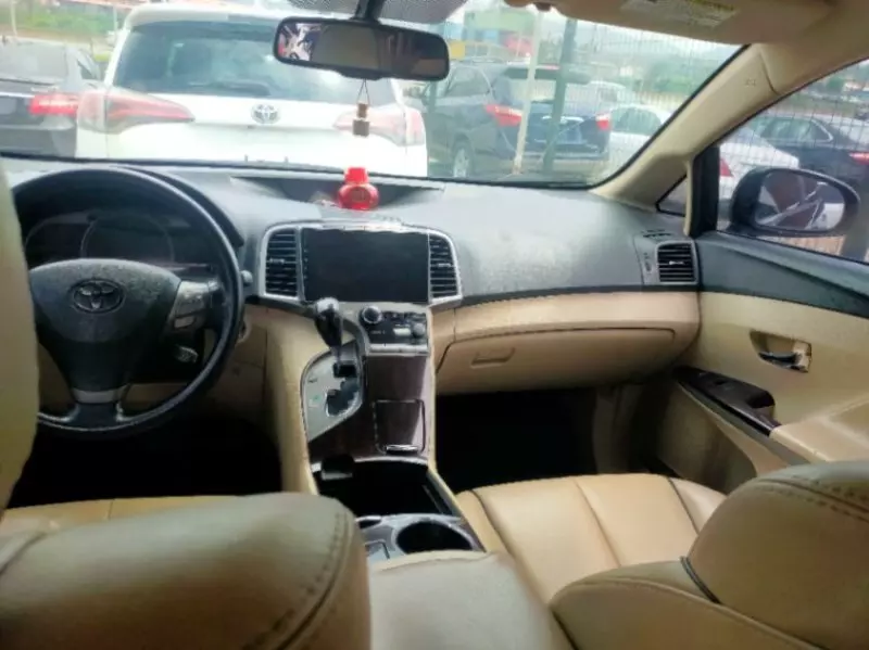 Toyota Venza   - 2013