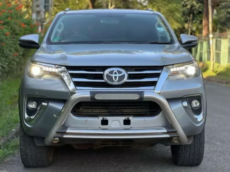Toyota Fortuner   - 2018