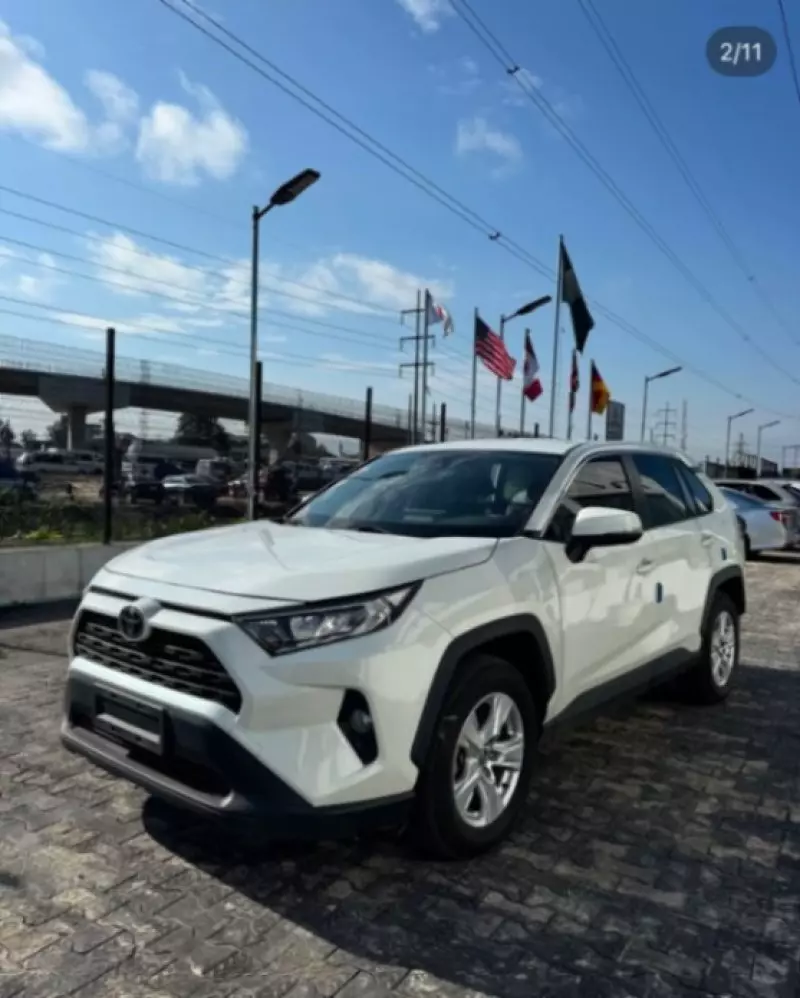 Toyota RAV4   - 2021