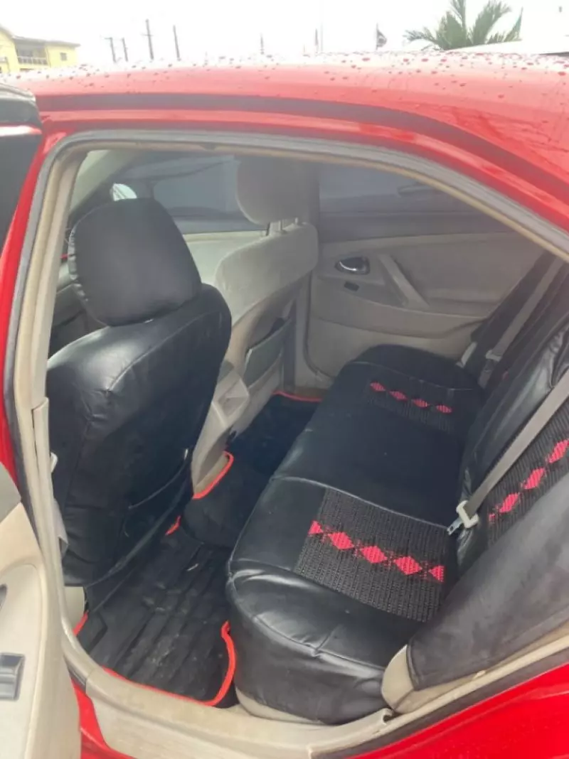 Toyota Camry   - 2009