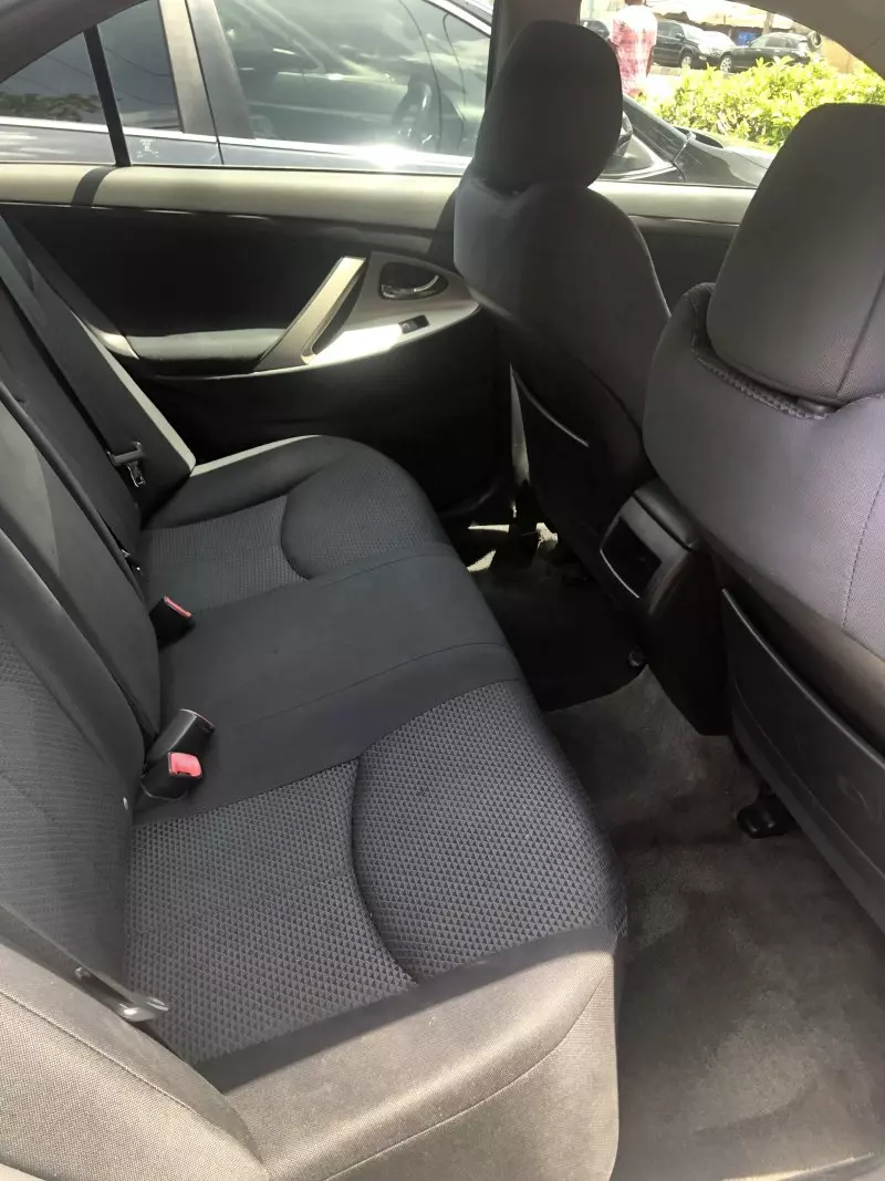 Toyota Camry   - 2010