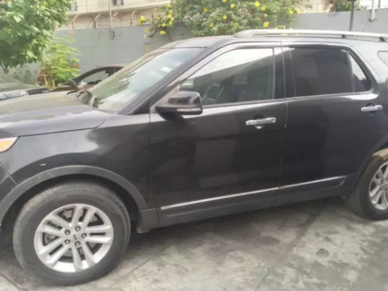 Ford Explorer LTD 3.5L   - 2014