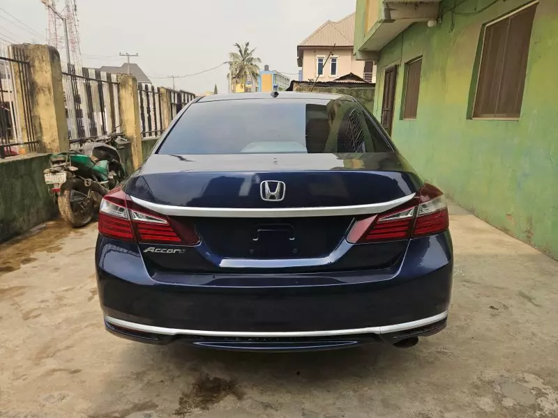 Honda Accord   - 2013