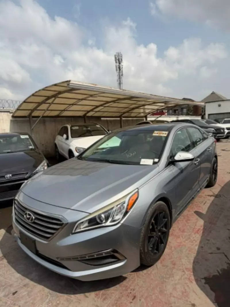 Hyundai Sonata - 2015