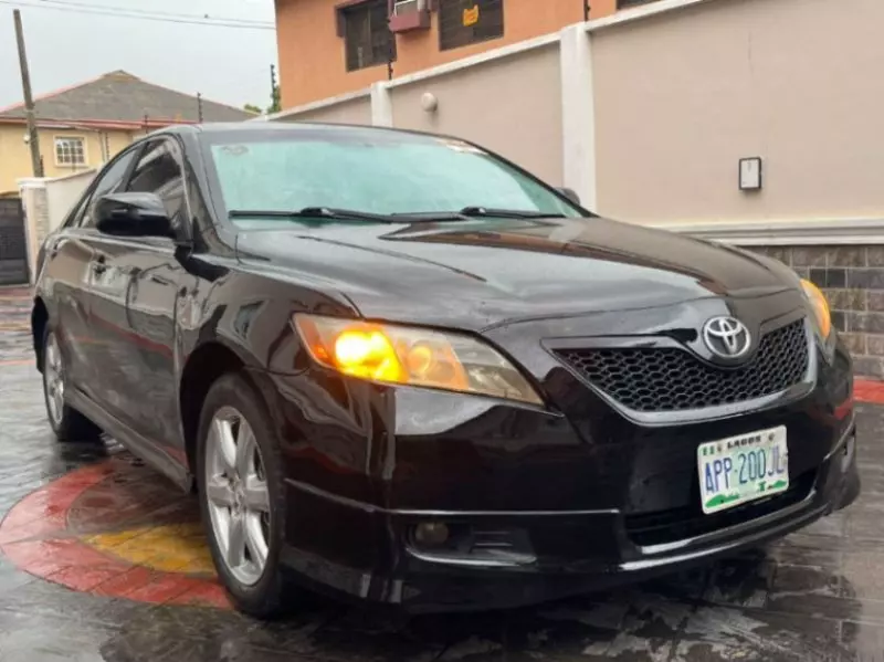 Toyota Camry   - 2007