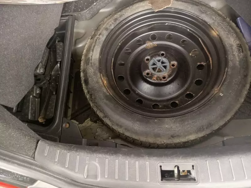 Hyundai Genesis   - 2010