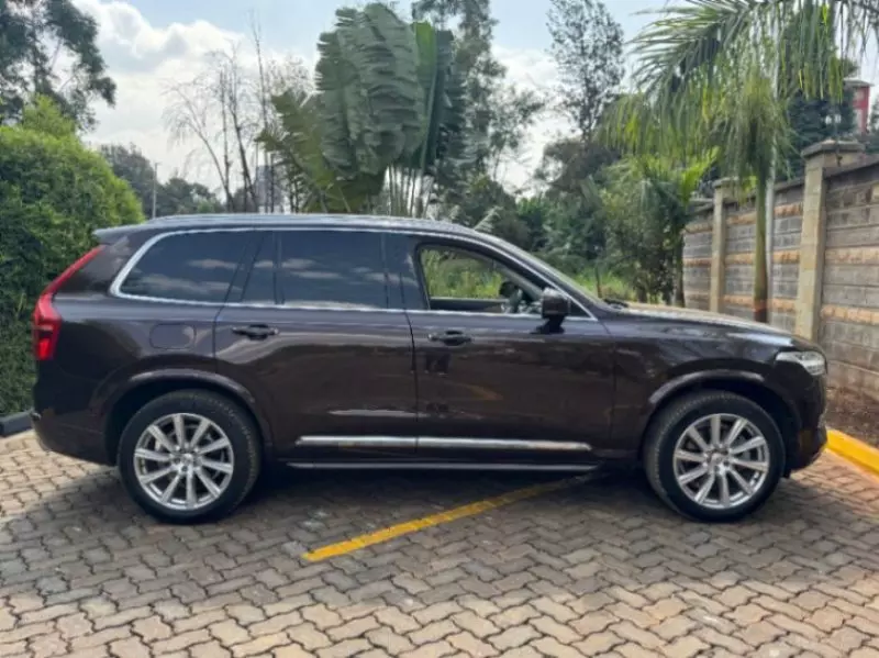 Volvo XC90   - 2018