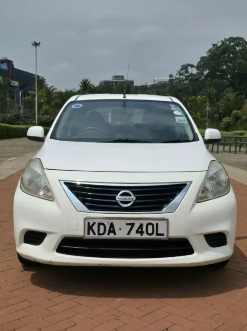 Nissan Latio   - 2013