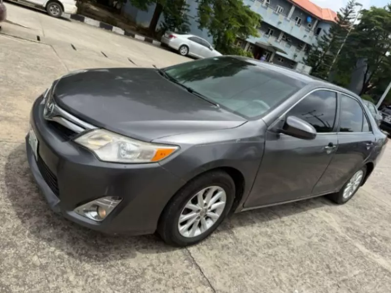 Toyota Camry   - 2013