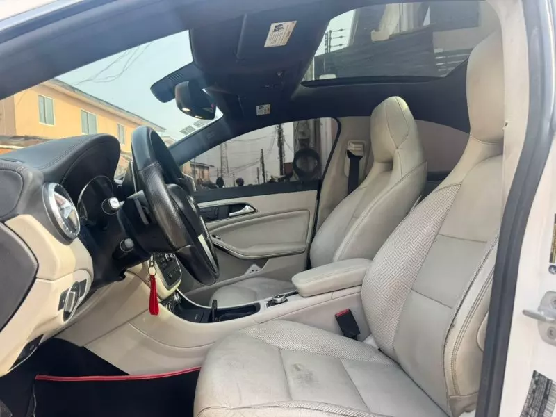 Mercedes-Benz CLA 250   - 2014
