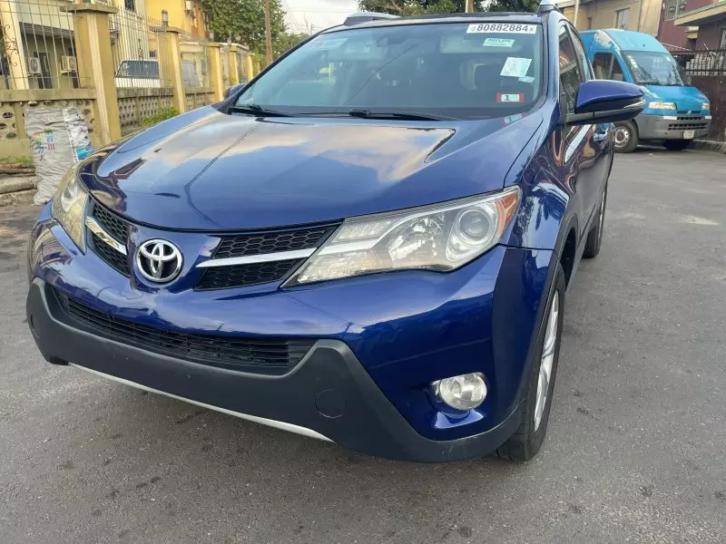Toyota RAV 4   - 2014