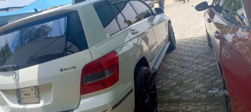 Mercedes-Benz GLK 350   - 2012