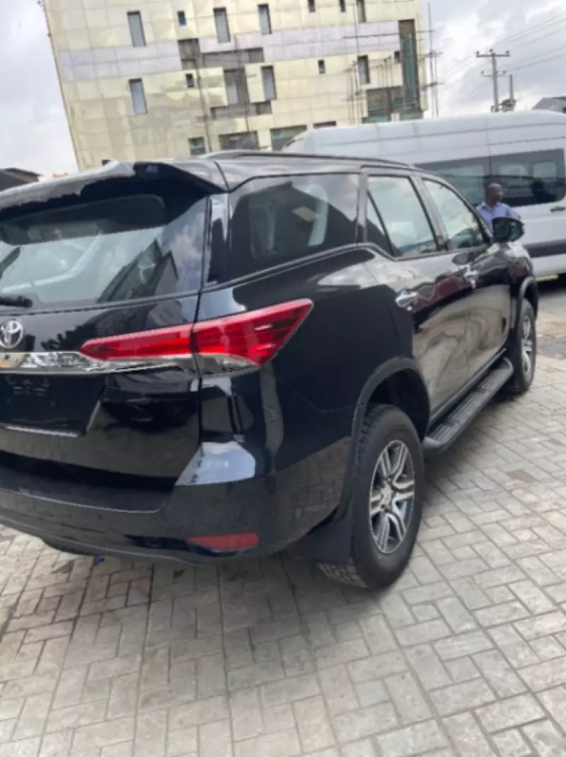 Toyota Fortuner   - 2025
