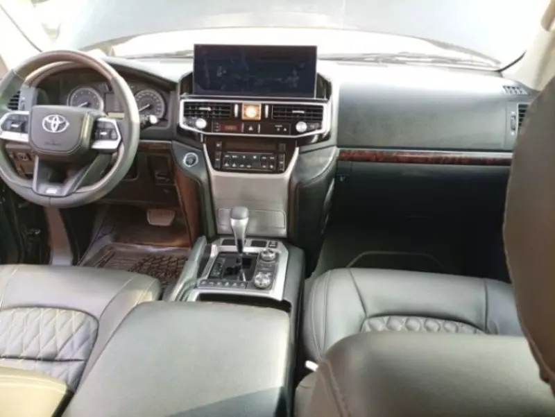 Toyota Land Cruiser   - 2013