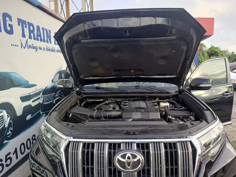 Toyota Landcruiser Prado   - 2024