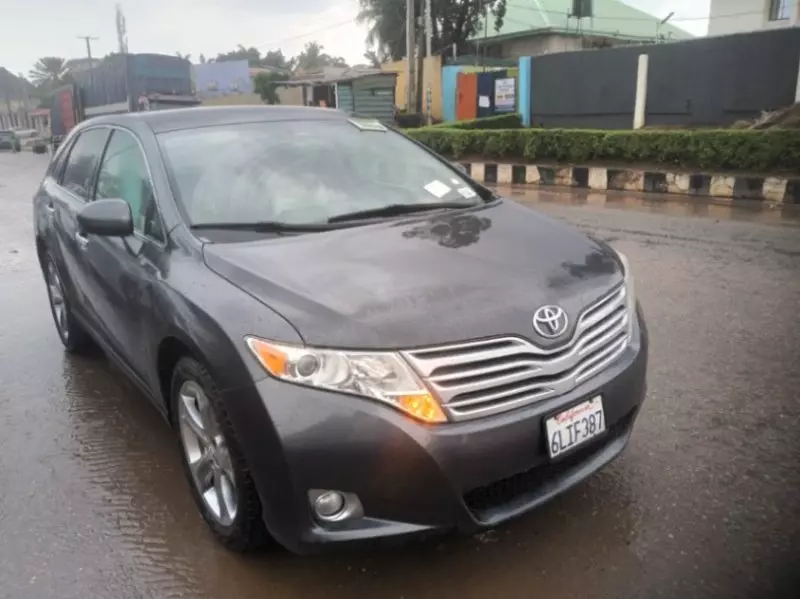 Toyota Venza   - 2010
