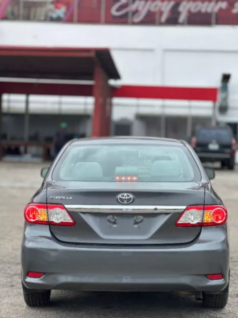 Toyota Corolla   - 2013