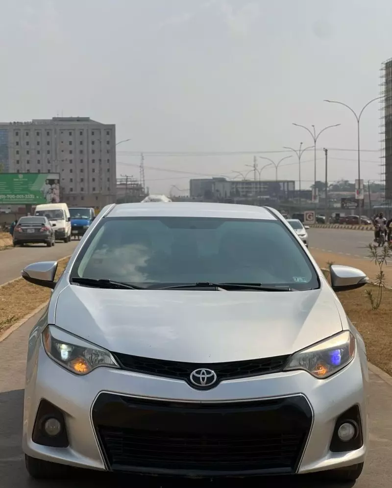 Toyota corolla   - 2014