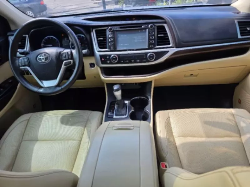 Toyota Highlander - 2017