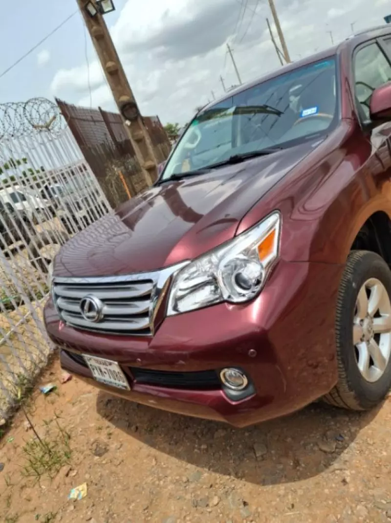 Lexus GX 460   - 2013