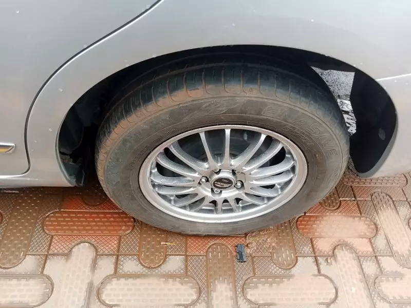 Toyota Premio    - 2012
