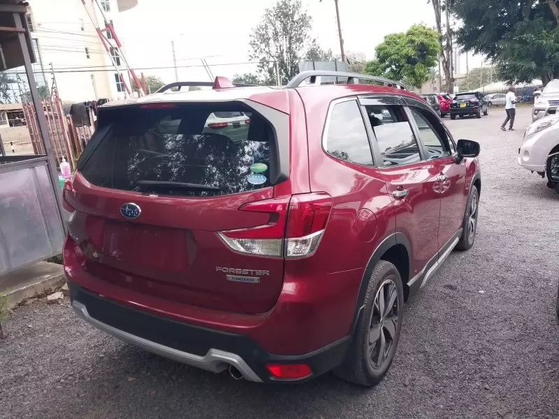 Subaru Forester   - 2018
