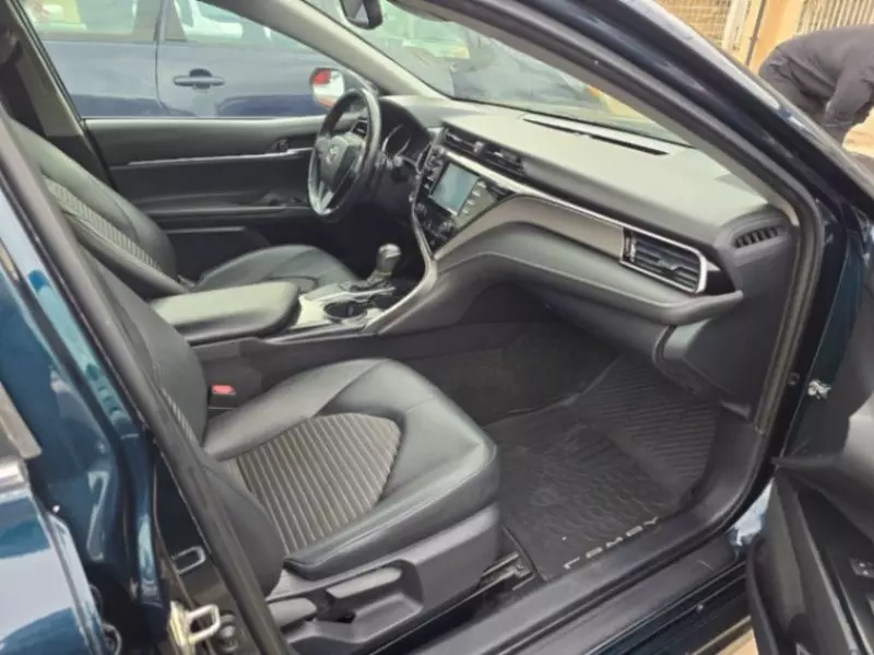 Toyota Camry   - 2019