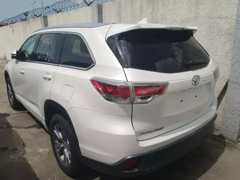 Toyota Highlander   - 2015