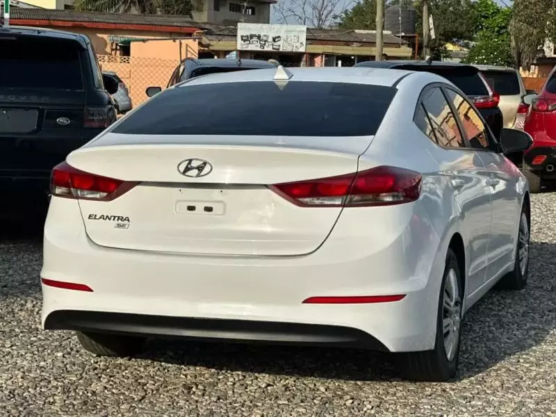 Hyundai Elantra   - 2017