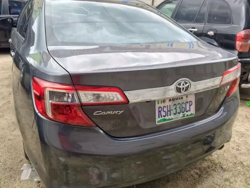Toyota Camry   - 2013