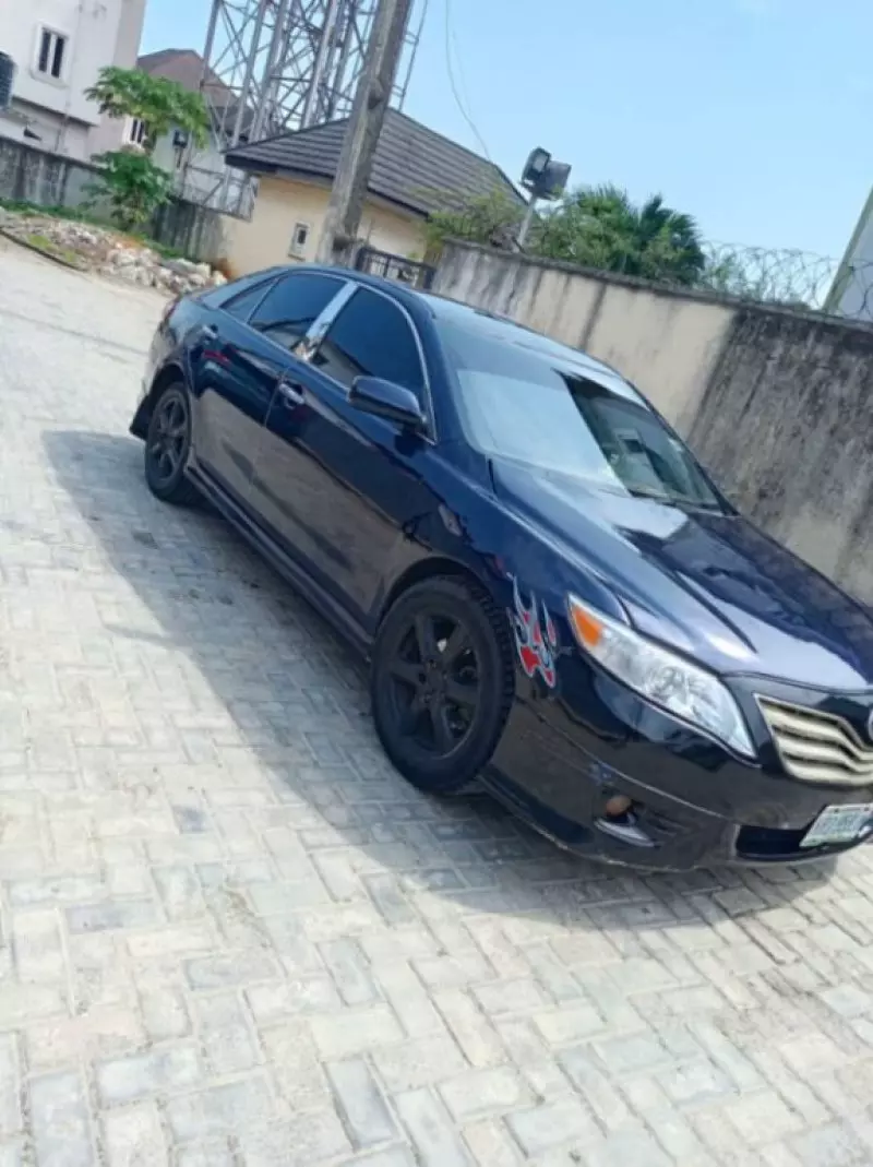 Toyota Camry   - 2008