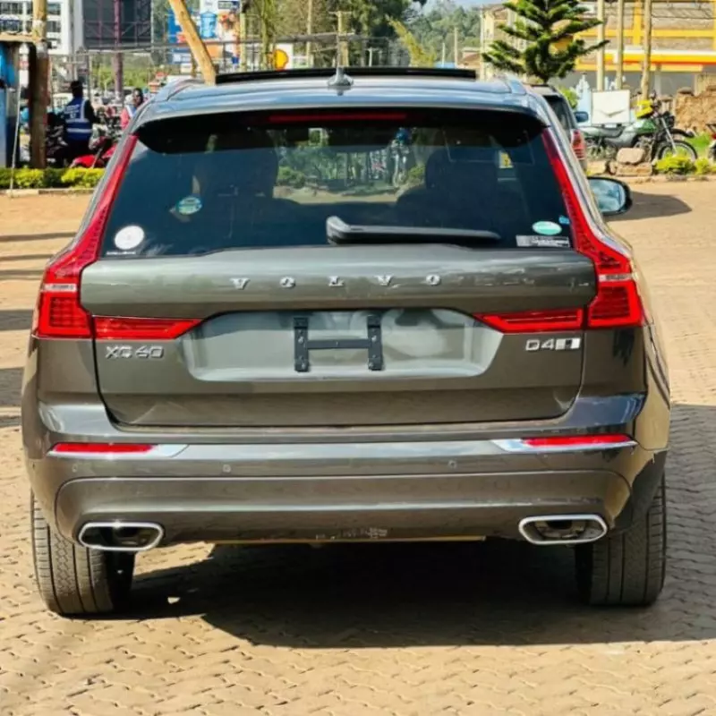 Volvo XC60   - 2020