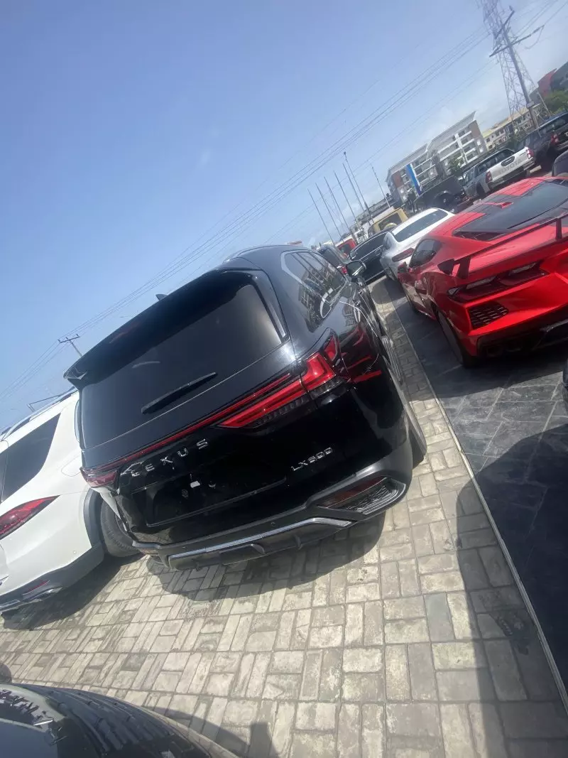 Lexus LX 600   - 2022