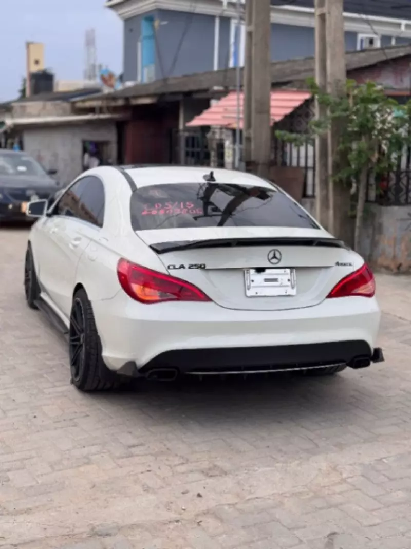 Mercedes-Benz CLA 250   - 2016