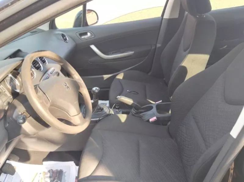Peugeot 308   - 2009