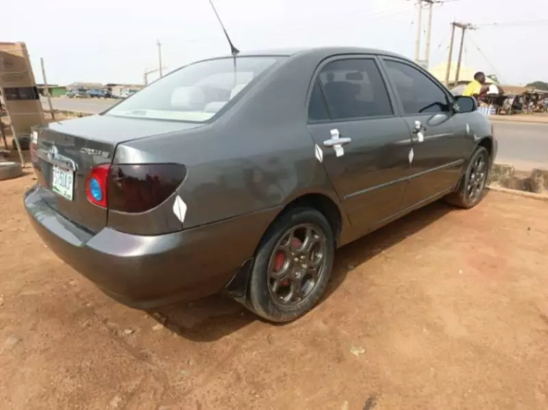 Toyota Corolla   - 2008