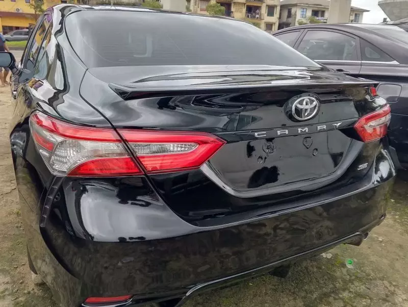 Toyota Camry   - 2018