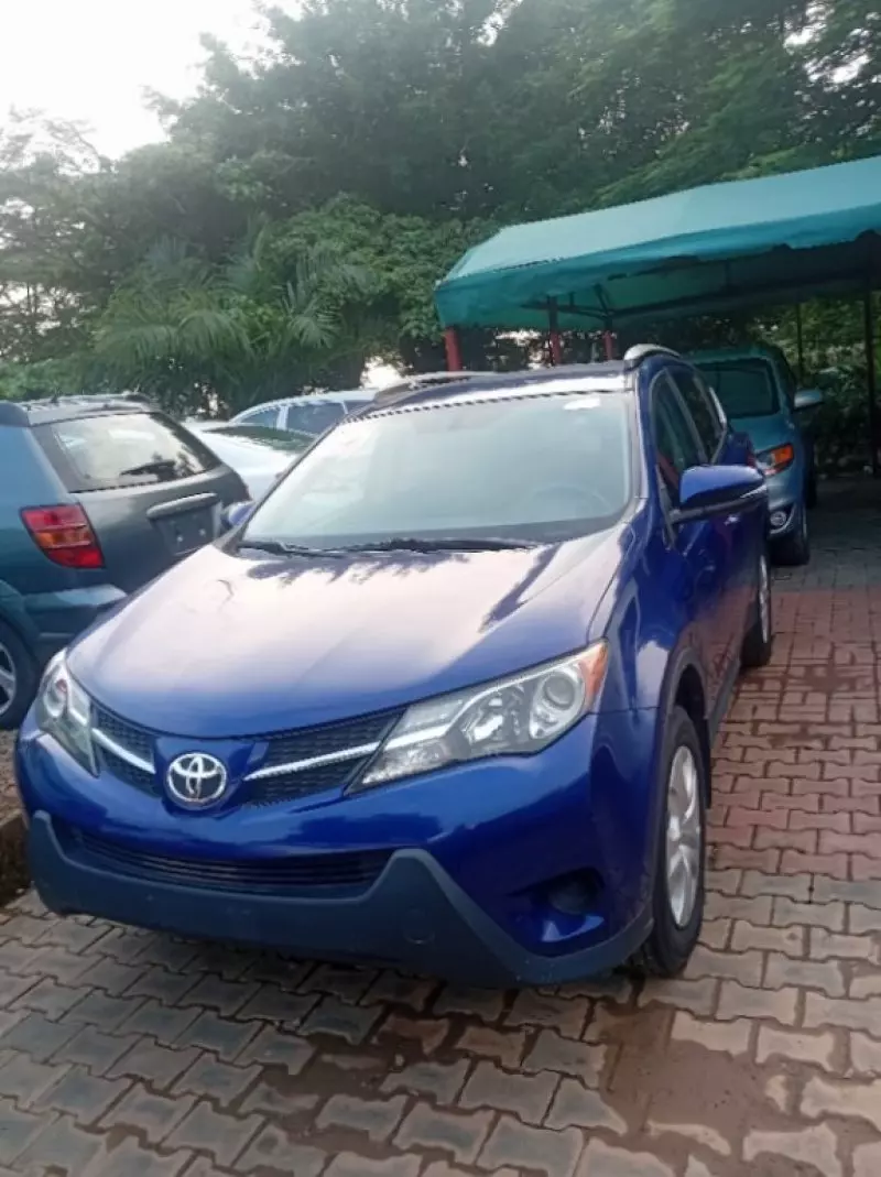 Toyota RAV4   - 2014