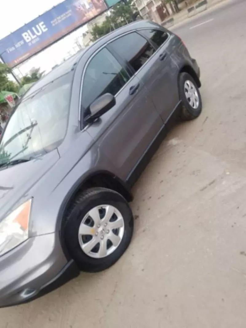 Honda CR-V   - 2010