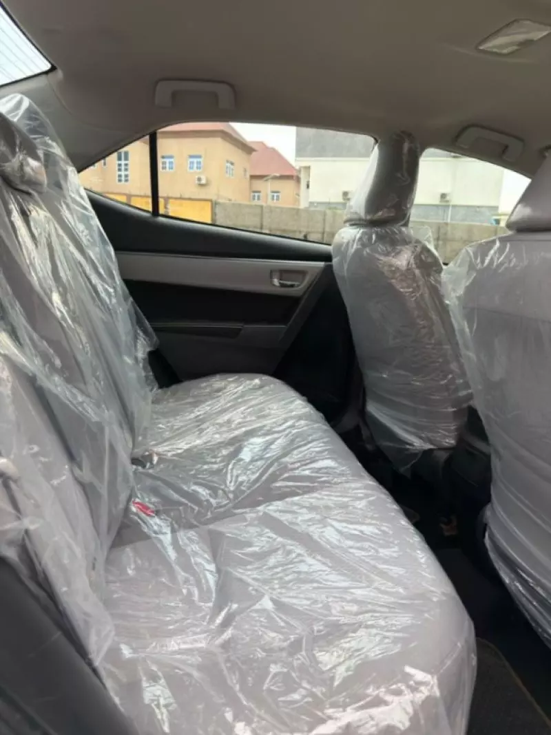 Toyota Corolla   - 2016