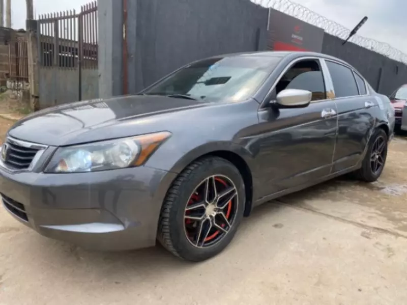 Honda Accord   - 2009