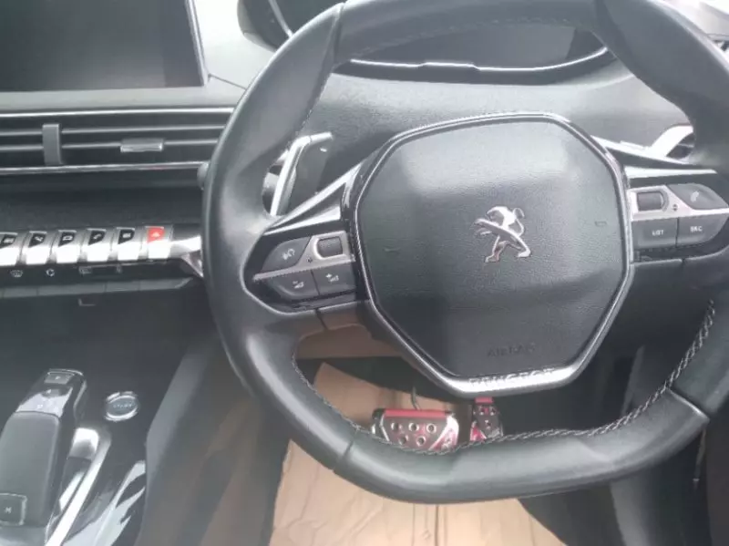 Peugeot 5008   - 2018