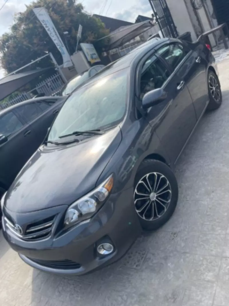 Toyota Corolla - 2013