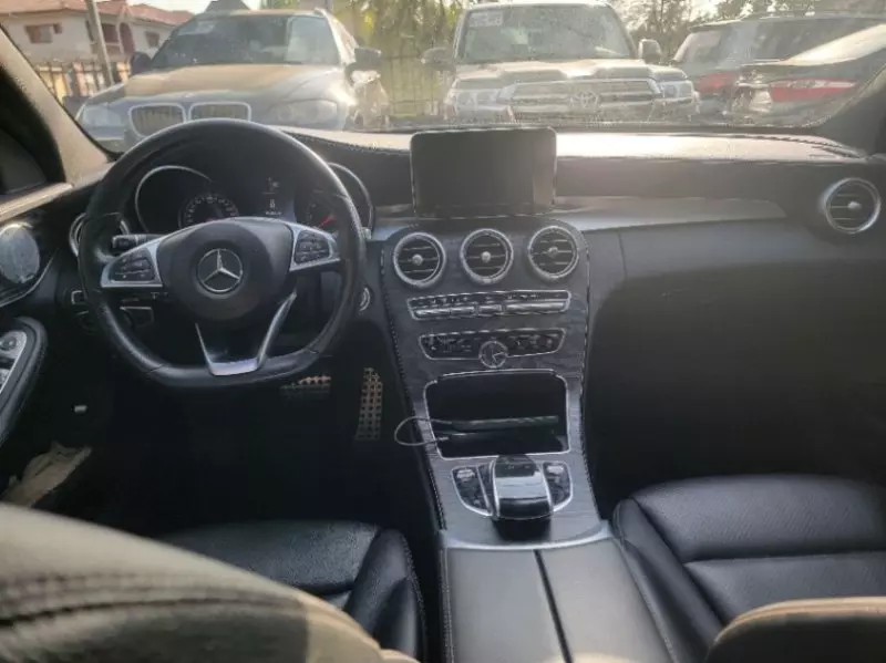 Mercedes-Benz C 300   - 2015