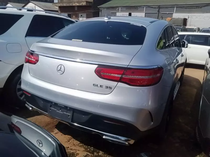 Mercedes-Benz GLE 300