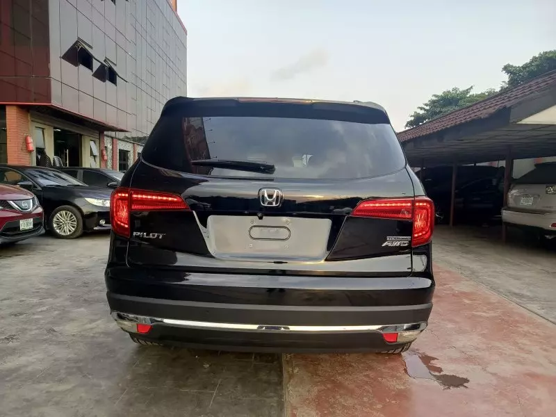 Honda Pilot   - 2017