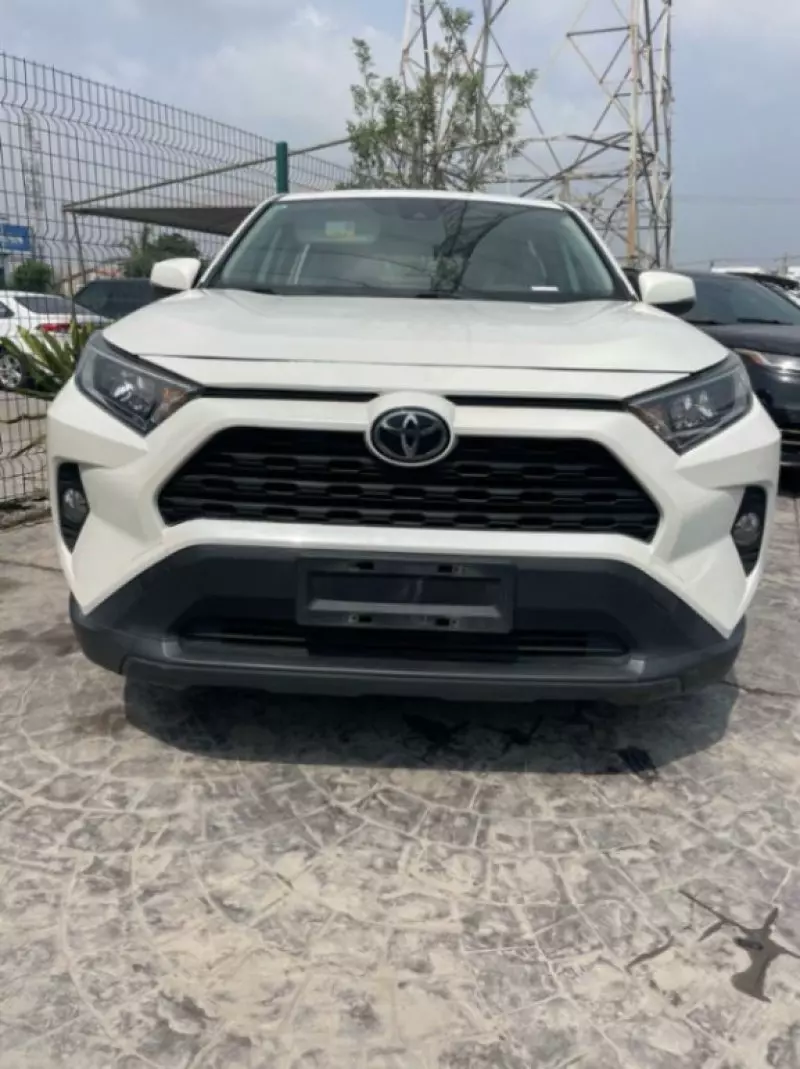 Toyota Rav4   - 2021