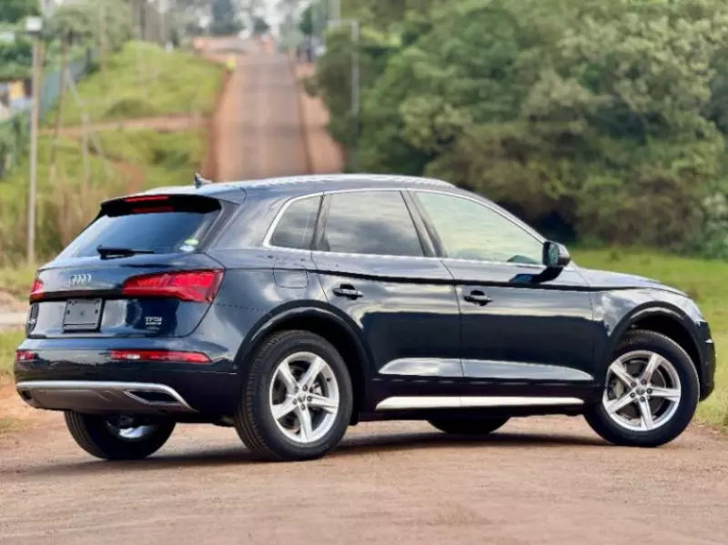Audi Q5   - 2018