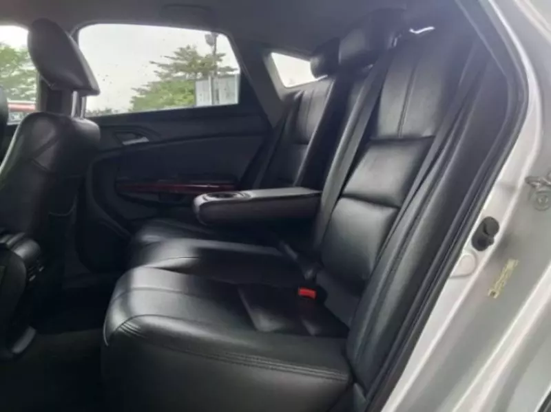 Honda Crosstour   - 2012