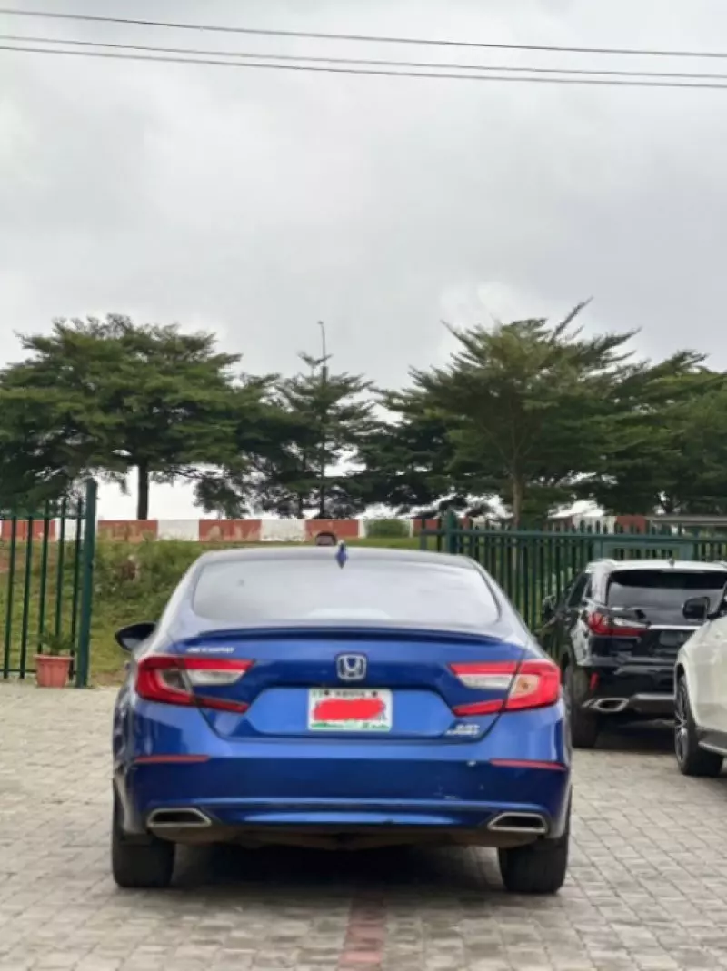 Honda Accord   - 2018